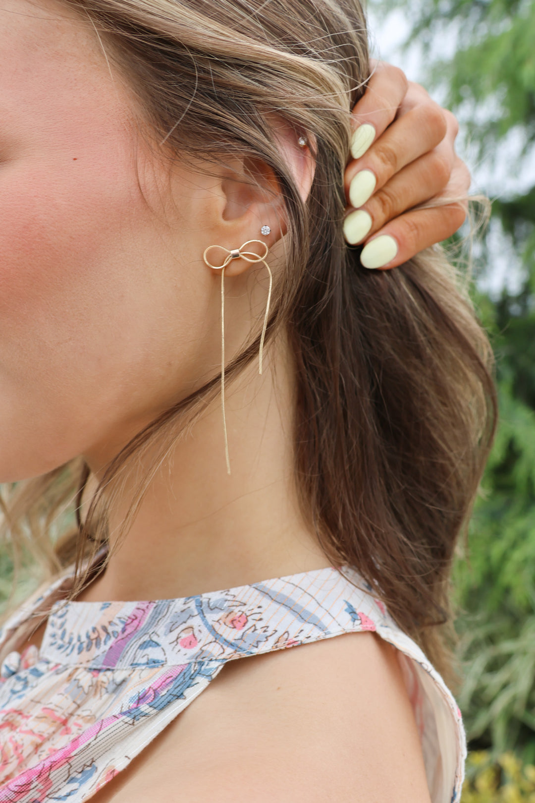 Simple Bow Earrings in Gold - ShopSpoiled