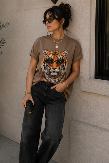 Glam Tiger Graphic Tee - ShopSpoiled