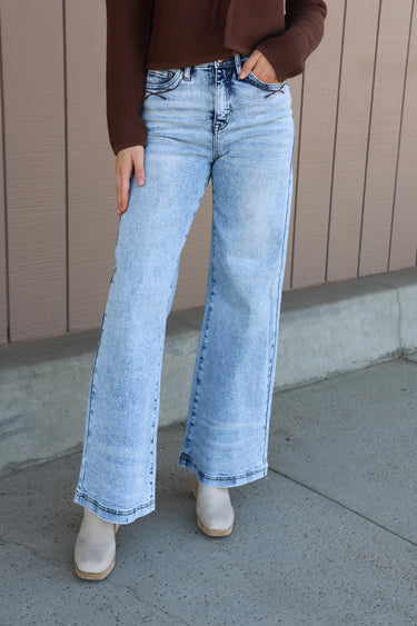 Lennon Wide Leg Jeans - ShopSpoiled