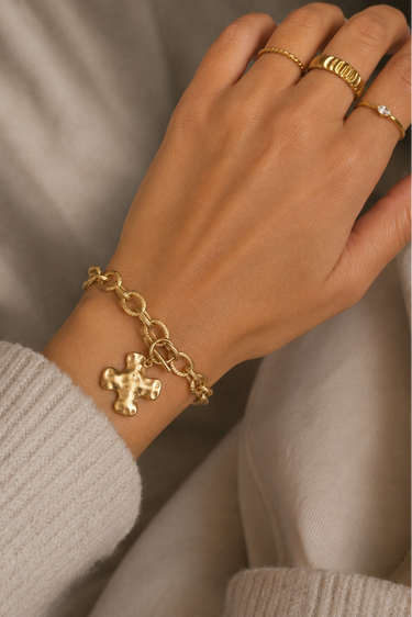 Cross Chain Bracelet - ShopSpoiled