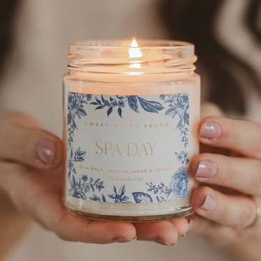 Spa Day 9 oz Soy Candle - Home Decor & Gifts - ShopSpoiled