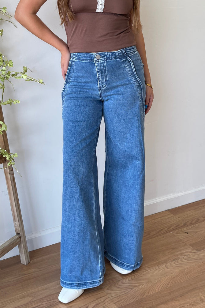 Scalloped Edge Detail Jeans - ShopSpoiled