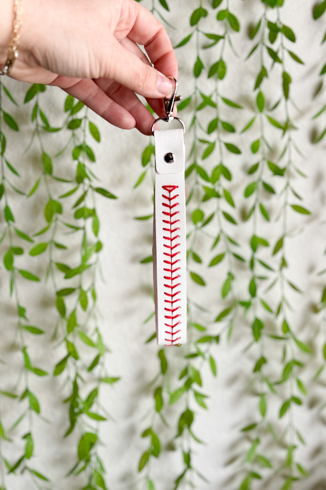 Baseball Laces Keychain - ShopSpoiled
