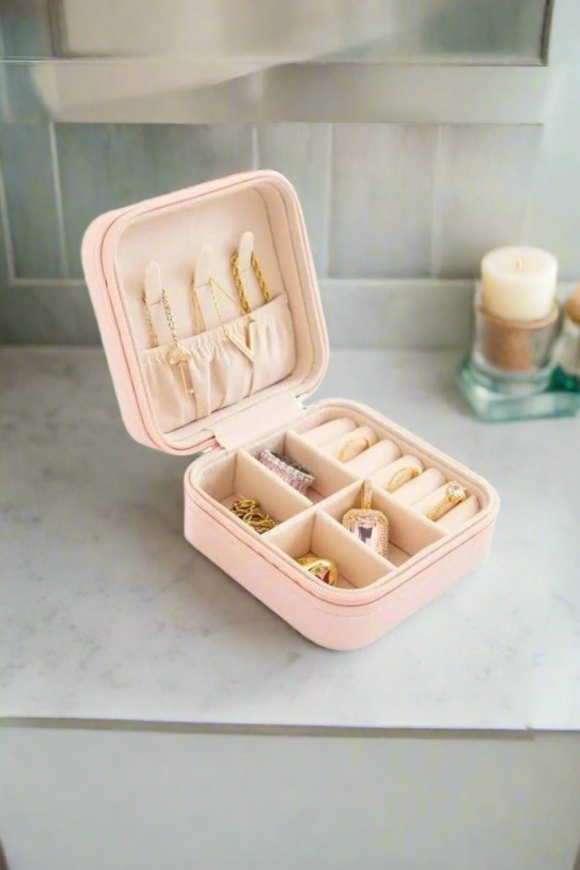 On the Go Jewelry Case - ShopSpoiled