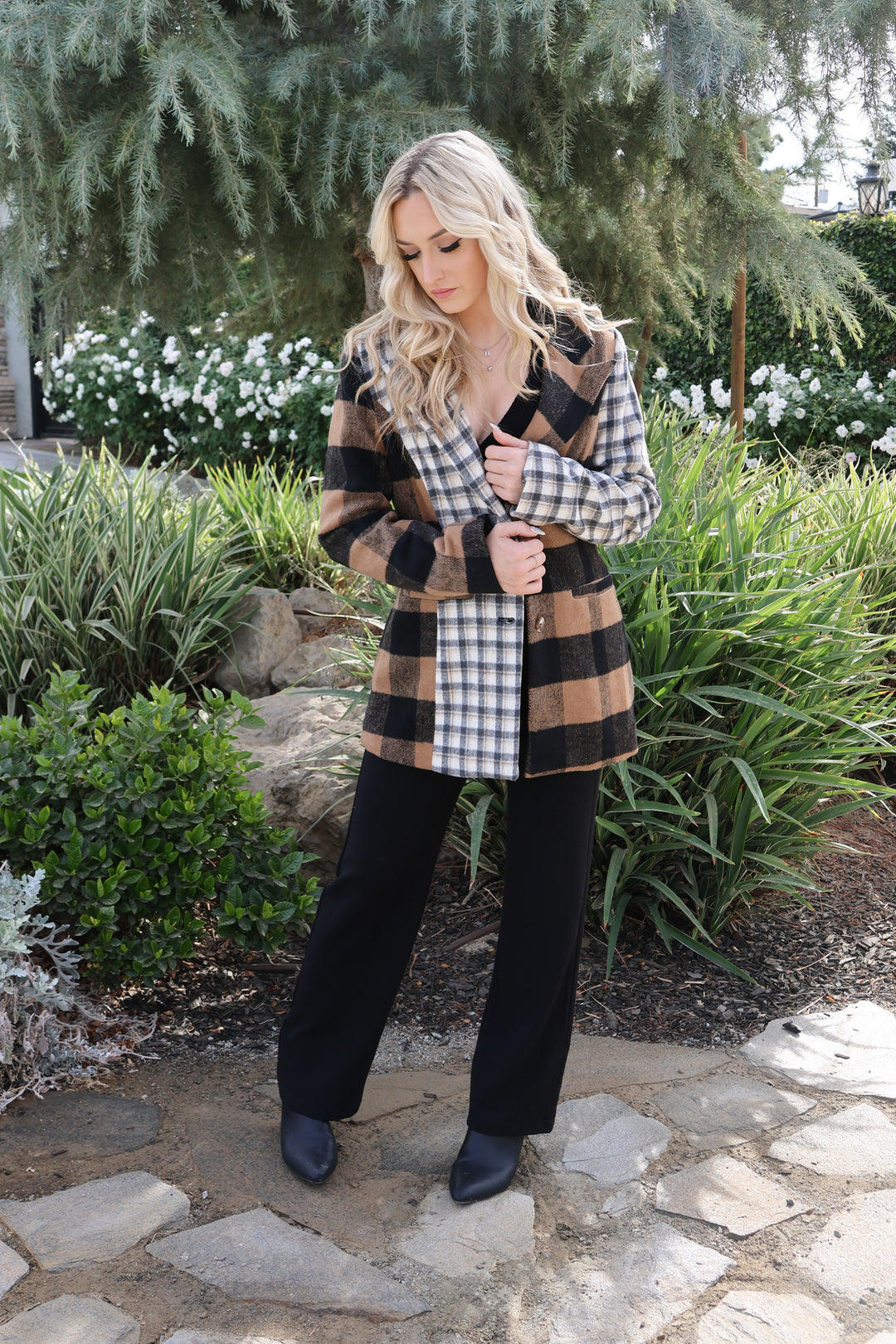 Warm & Cozy Plaid Jacket - ShopSpoiled