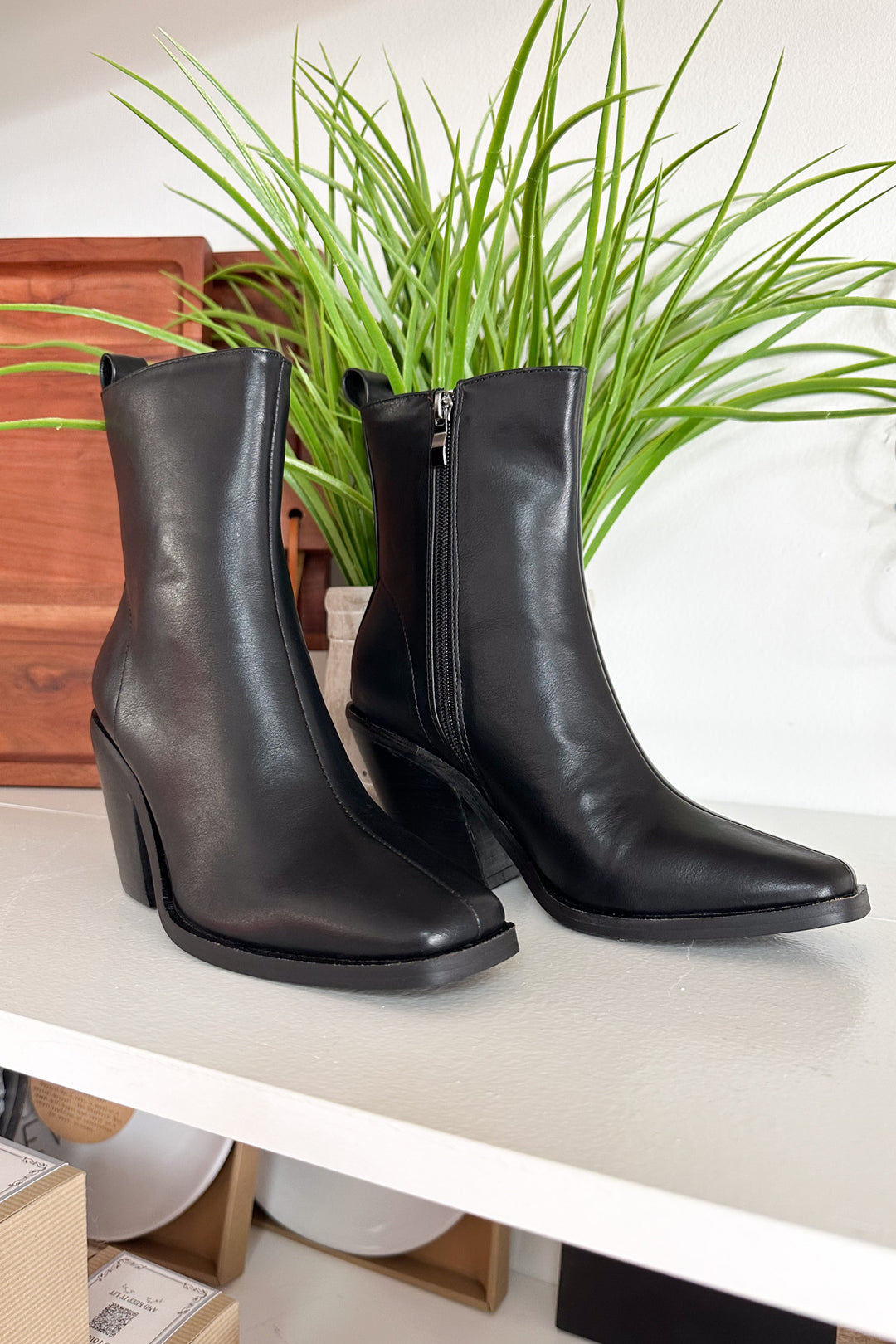 Bronda Boots - ShopSpoiled