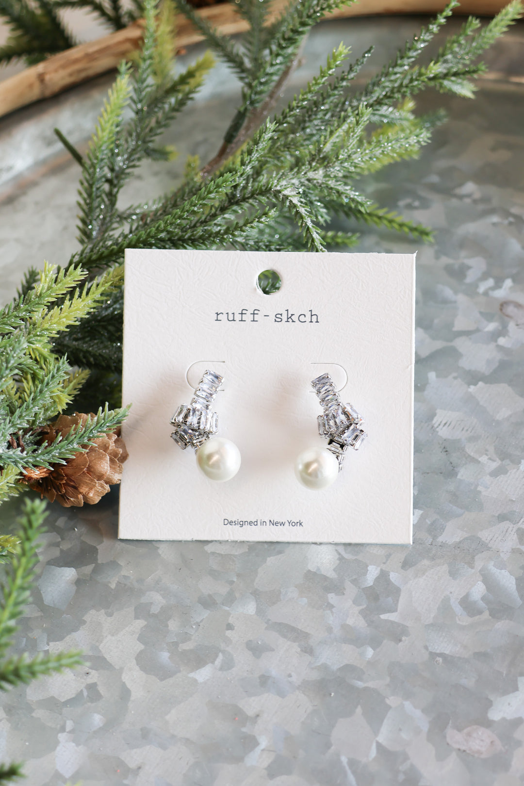 Knot Your Pearl Earrings - ShopSpoiled