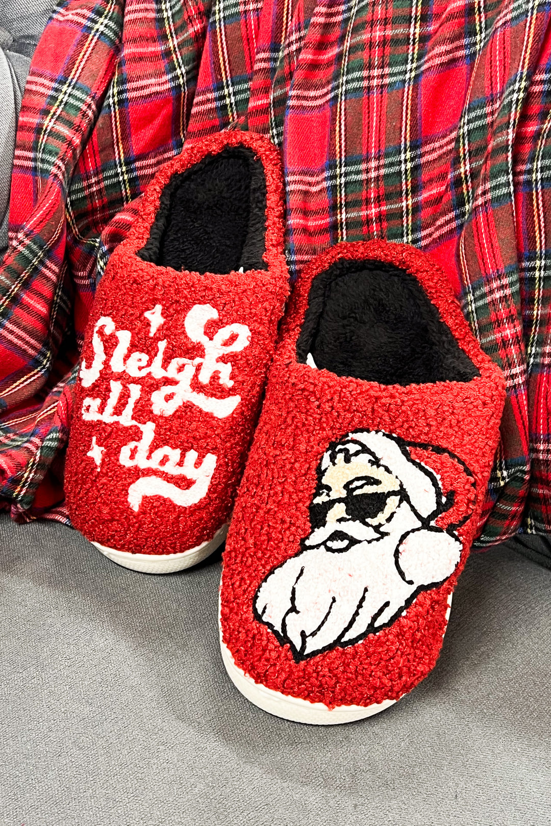 Christmas Slippers - ShopSpoiled