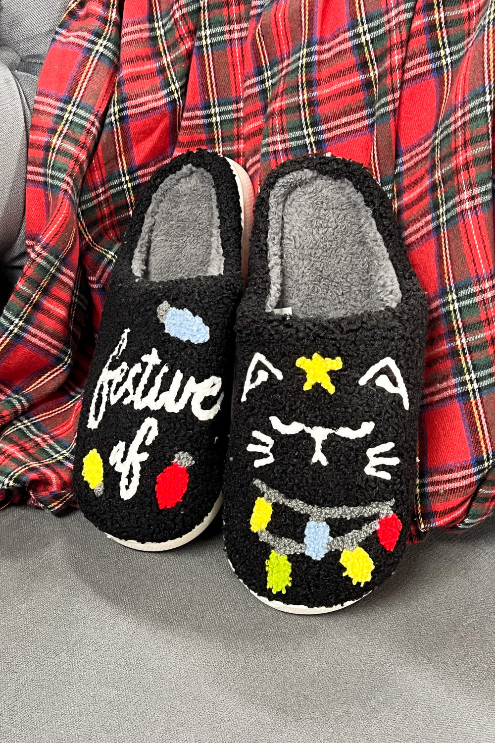 Christmas Slippers - ShopSpoiled