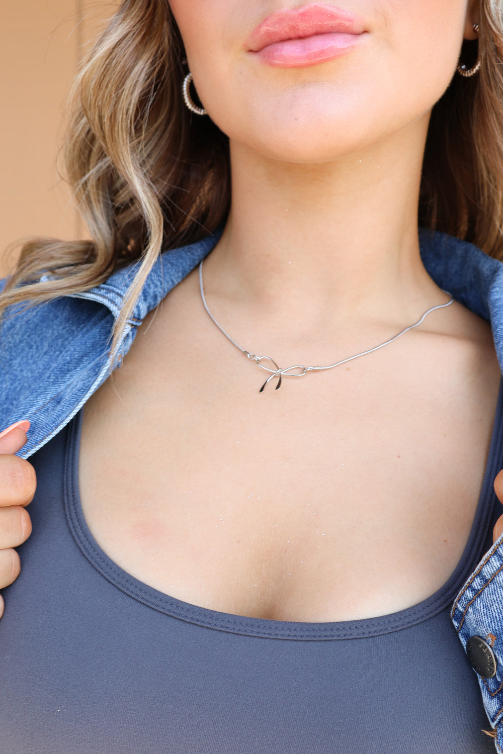 Graceful Bow Necklace - ShopSpoiled