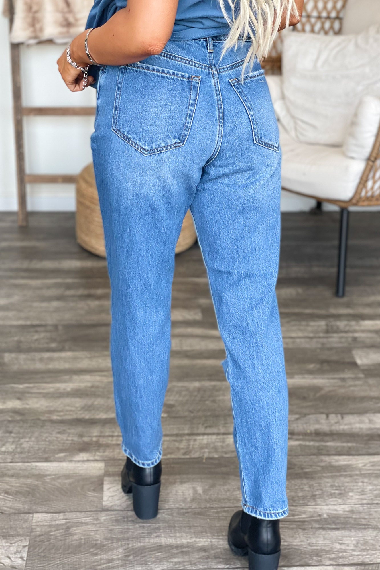 ANNIE JEANS