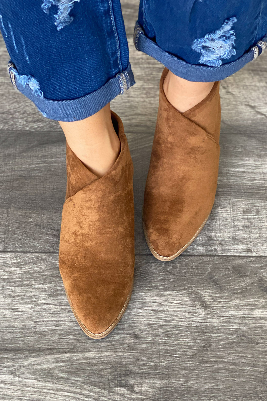 Nelson Booties: Camel - ShopSpoiled