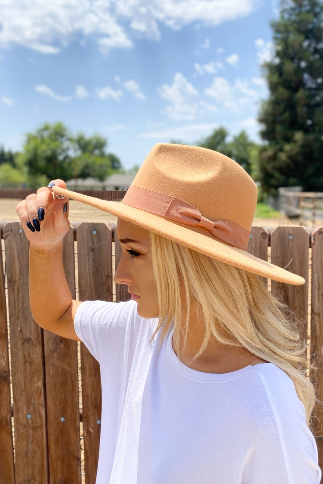 Loretta Rancher Flat Brim Hat: Khaki - ShopSpoiled