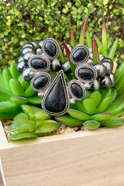 Reba Squash Bloom Bracelet - ShopSpoiled