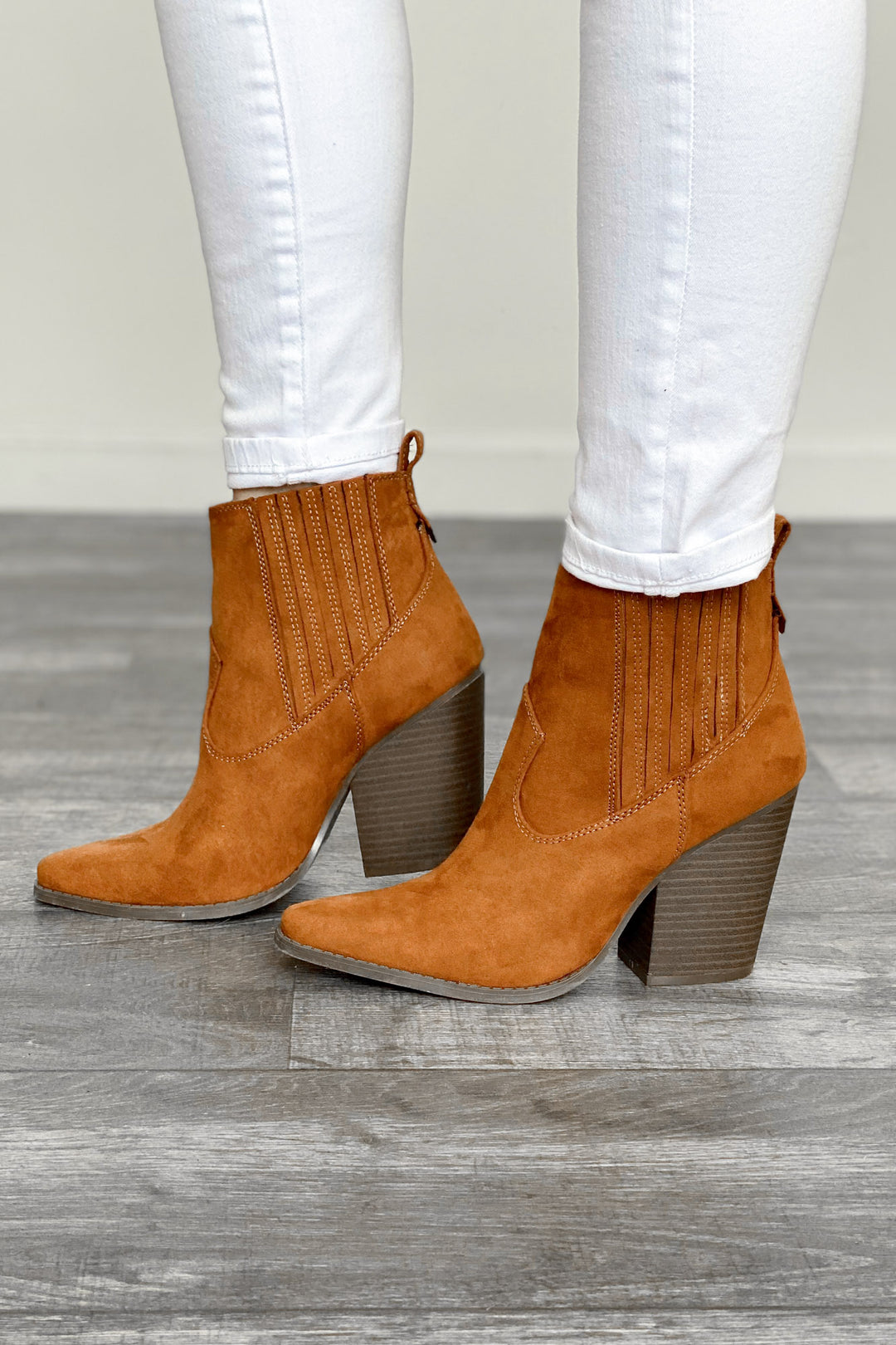 A little Country Booties: Cognac - ShopSpoiled